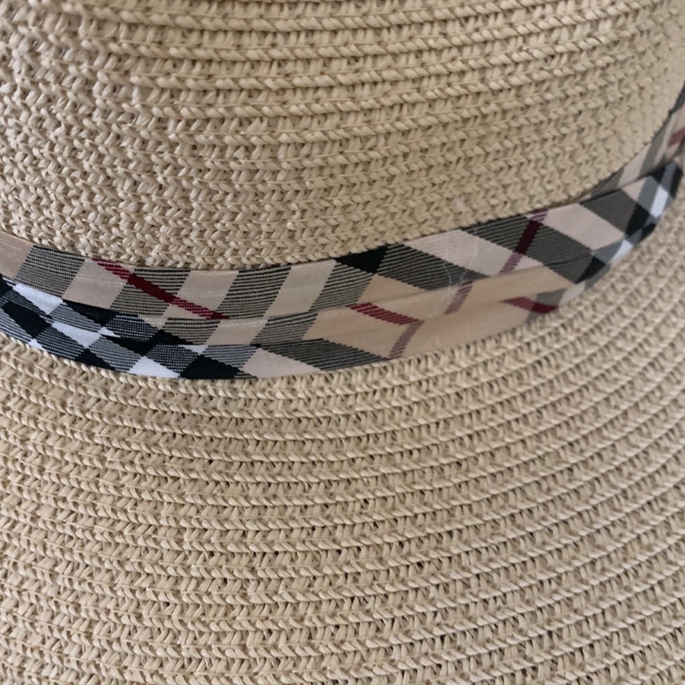 The Hat🔥 - Picture 2 of 3